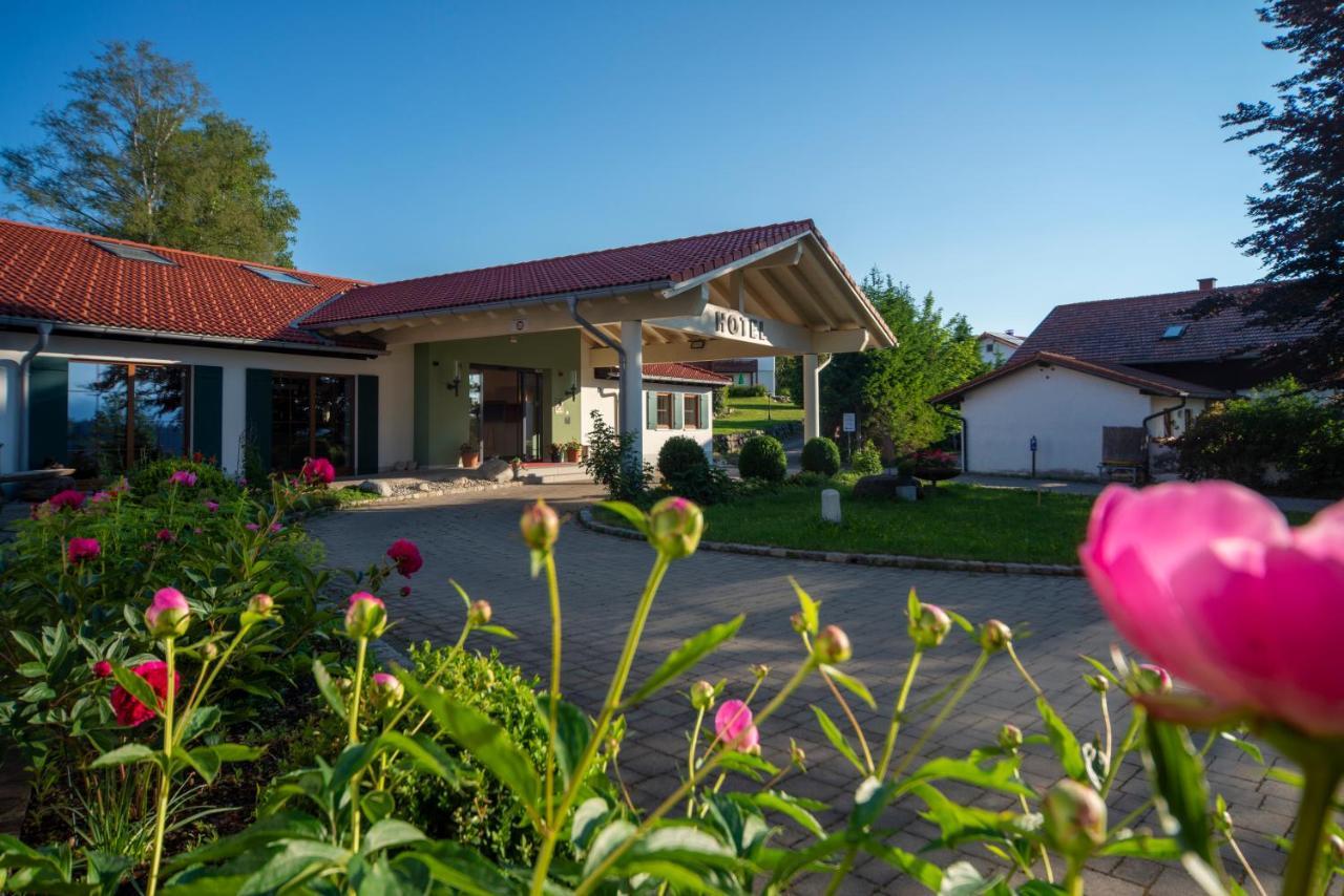 אייזנברג Landhotel Gockelwirt מראה חיצוני תמונה