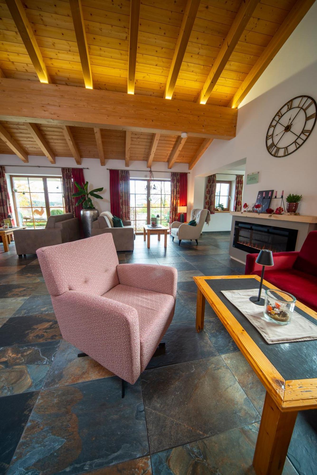 אייזנברג Landhotel Gockelwirt מראה חיצוני תמונה