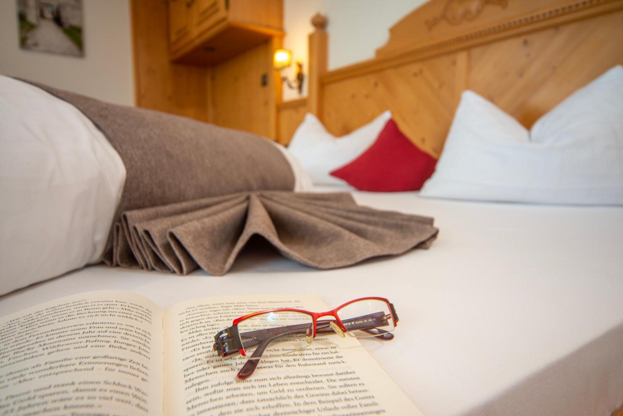 אייזנברג Landhotel Gockelwirt מראה חיצוני תמונה