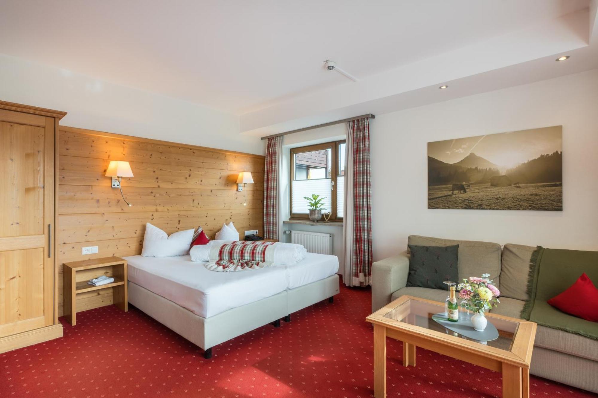 אייזנברג Landhotel Gockelwirt מראה חיצוני תמונה