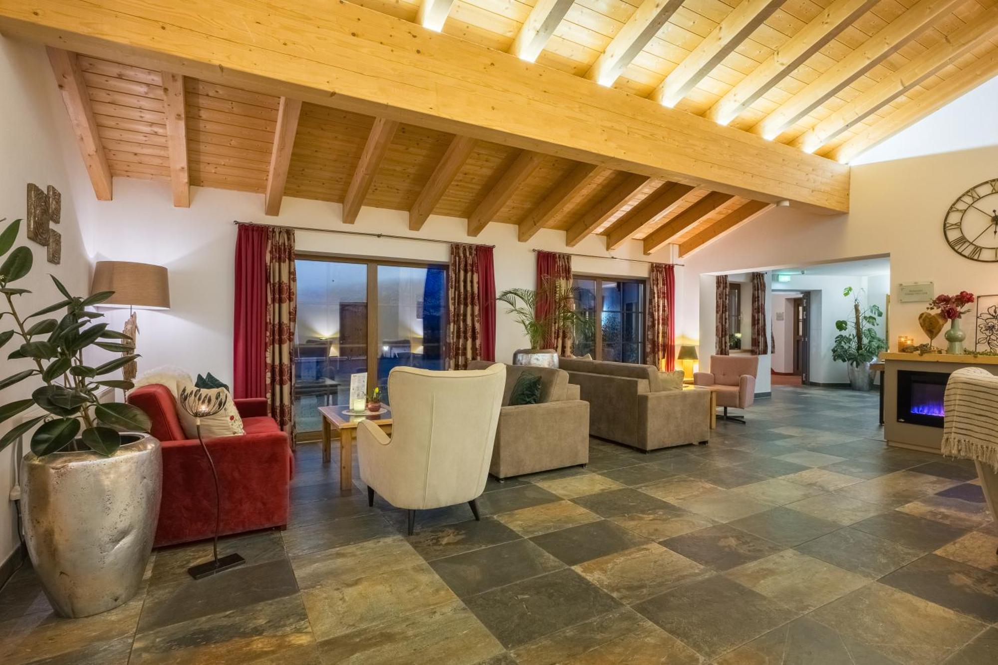 אייזנברג Landhotel Gockelwirt מראה חיצוני תמונה